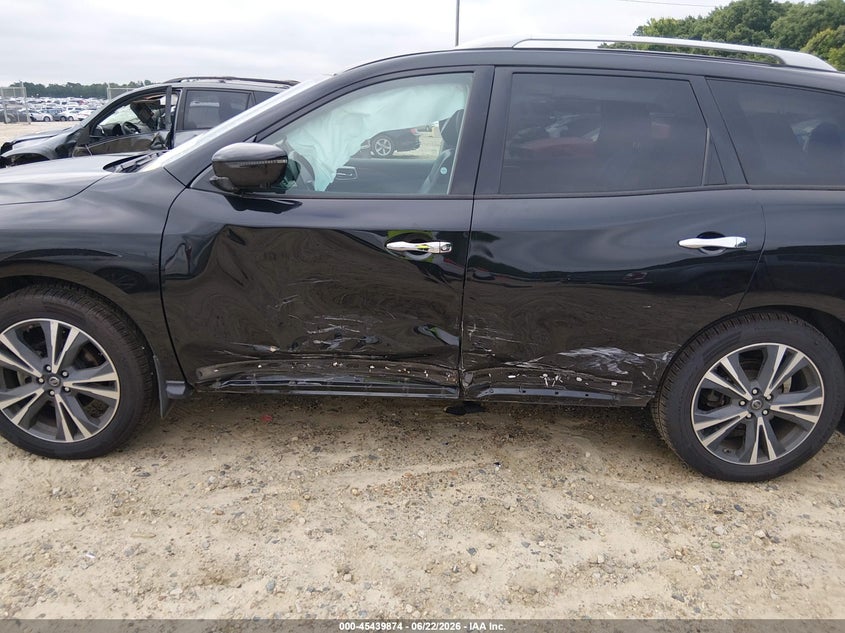 VIN: 5N1DR2MN7HC624019 2017 NISSAN PATHFINDER PLATINUM
