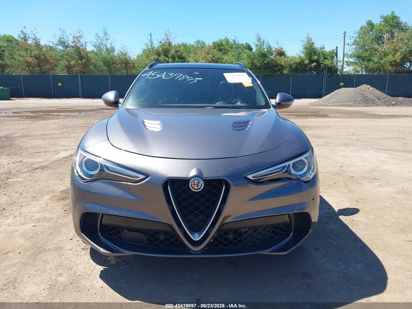 2018 Alfa Romeo Stelvio Quadrifoglio Awd VIN: ZASFAKEV5J7C15476 Lot: 45439897