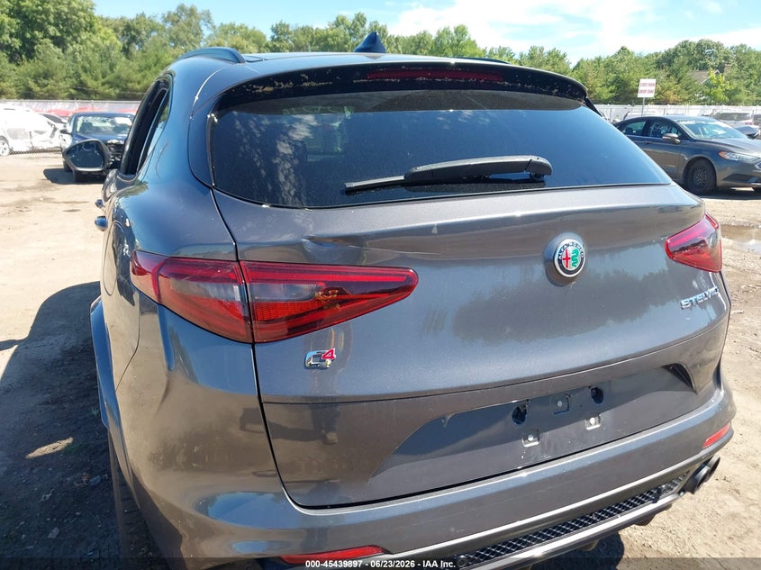 2018 ALFA ROMEO STELVIO auction photo 6