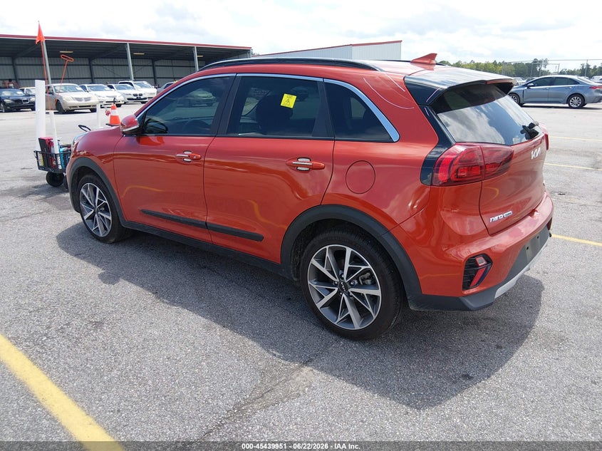 Vin: kndcc3lc9n5502107, lot: 45938060, kia niro touring se 20223