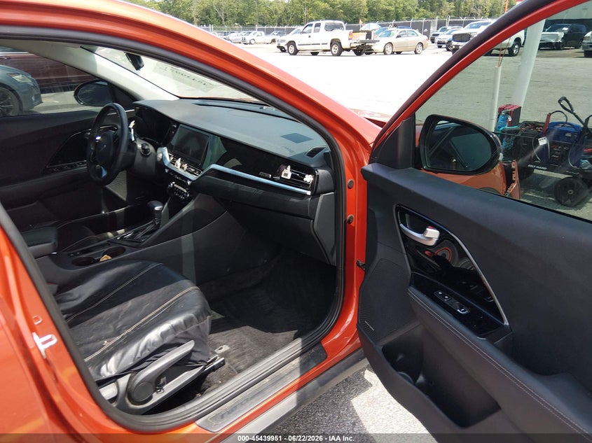 2022 KIA NIRO auction photo 5