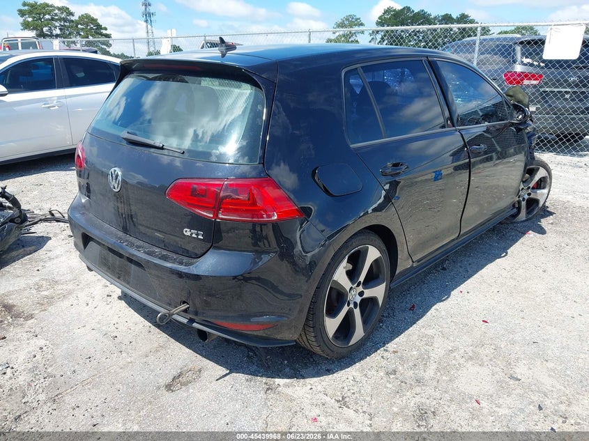 2017 VOLKSWAGEN GOLF GTI auction photo 4