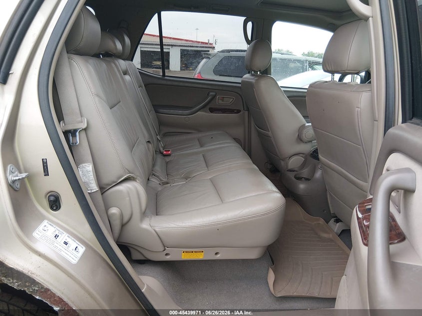 2005 Toyota Sequoia Sr5 V8 VIN: 5TDBT44A15S240611 Lot: 45439971