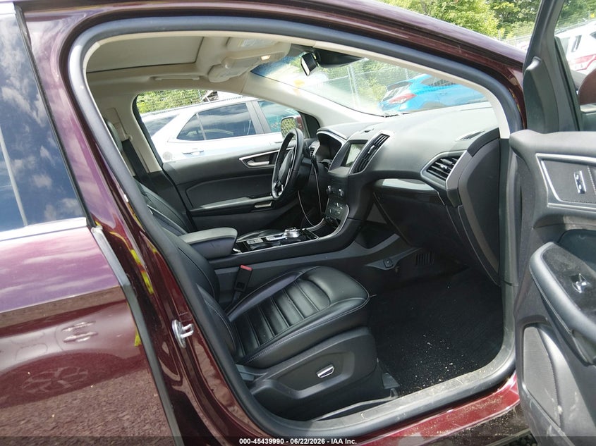 2019 FORD EDGE auction photo 5