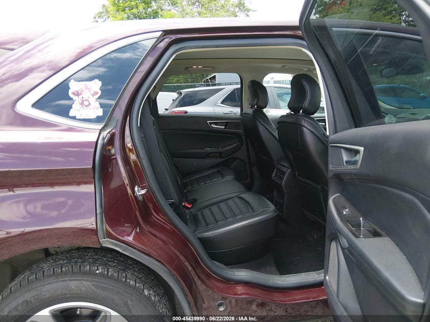 2019 FORD EDGE auction photo 8