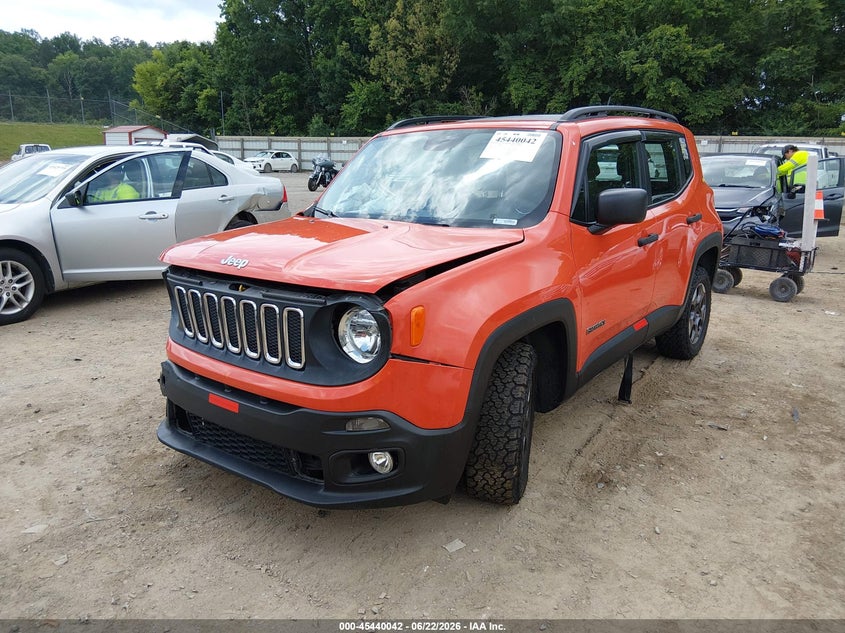 2015 Jeep Renegade Sport ZACCJBAH2FPC33150 photo 1