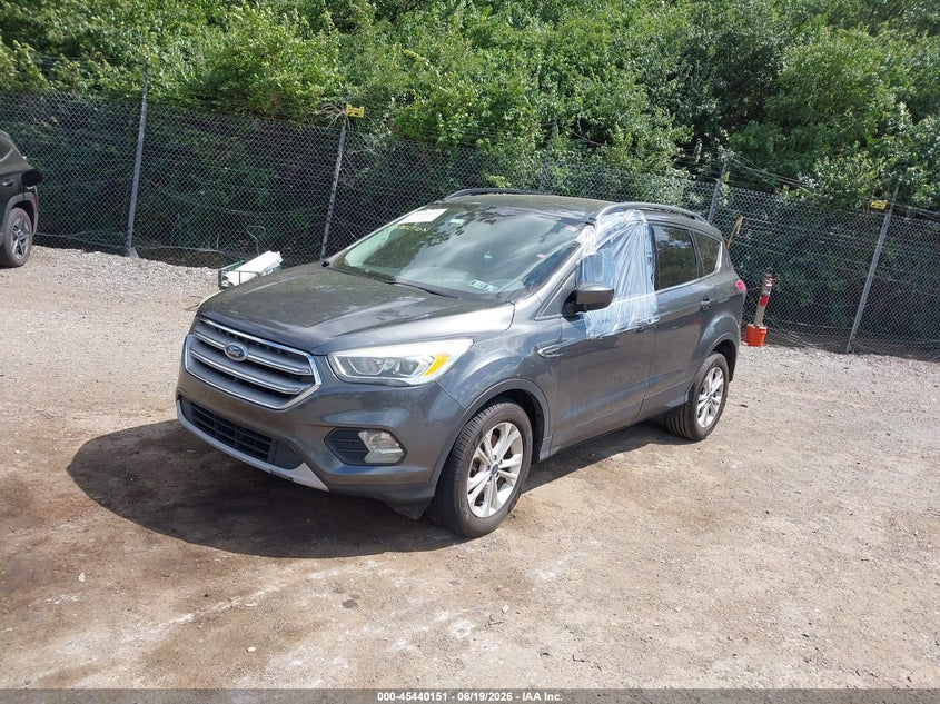 2017 Ford Escape, Right Side, IAAI, VIN 1FMCU9GD3HUB03668 — photo 2