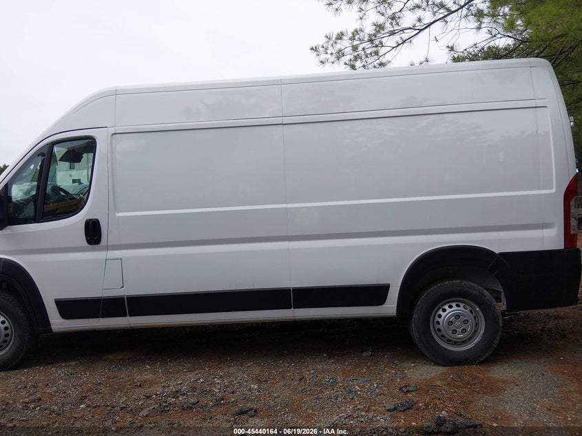 Vin: 3c6lrvdg9se553951, lot: 45938273, ram promaster 2500 tradesman high roof 159 wb w/pass seat 20253