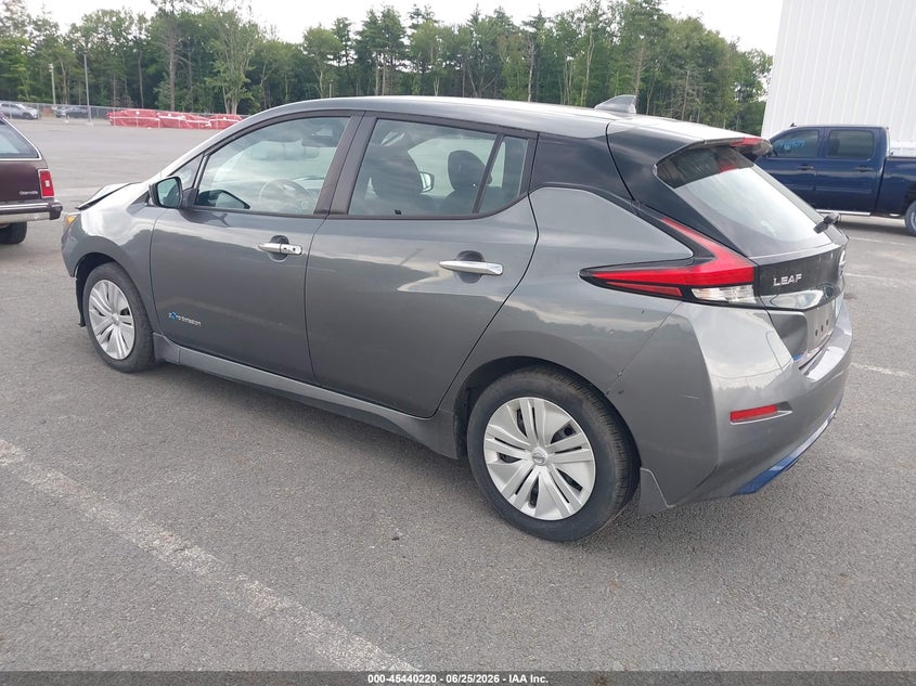 Vin: 1n4az1cp4jc302132, lot: 45938329, nissan leaf s 20183