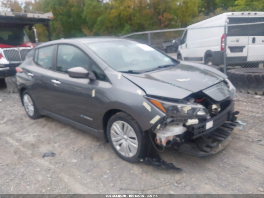 Vin: 1n4az1cp4jc302132, lot: 45938329, nissan leaf s 20181