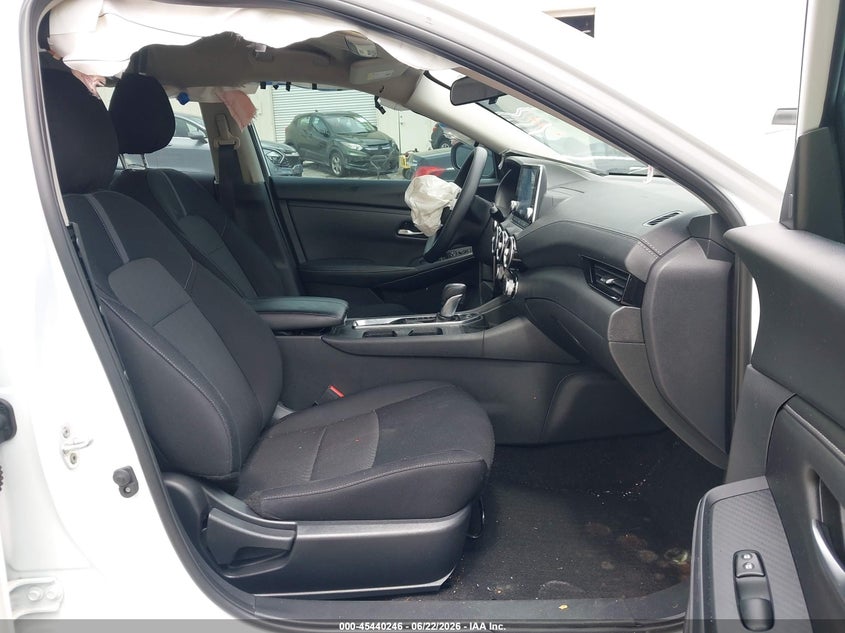 2024 NISSAN SENTRA auction photo 5