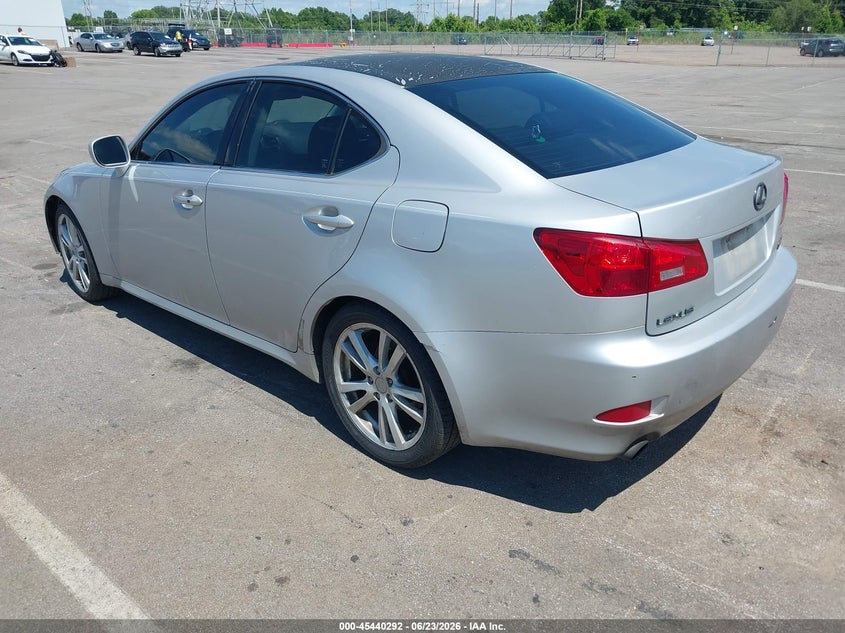 2006 LEXUS IS 250 auction photo 3