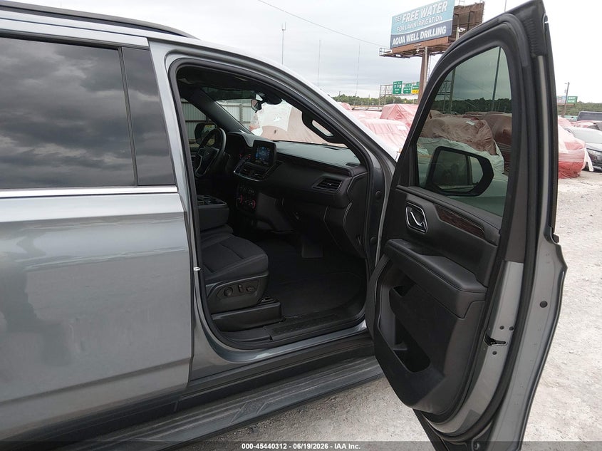 2022 CHEVROLET TAHOE auction photo 5