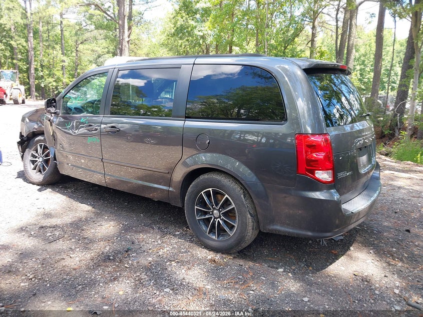 Vin: 2c4rdgeg1hr852174, lot: 45938430, dodge grand caravan gt 20173