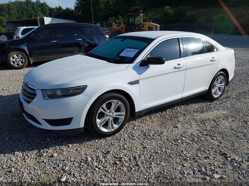Vin: 1fahp2d80hg122859, lot: 45938478, ford taurus se 20172
