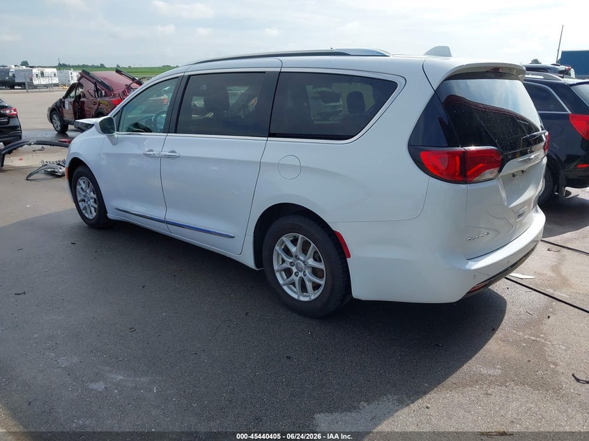 Vin: 2c4rc1bg9lr128200, lot: 45938514, chrysler pacifica touring l 20203