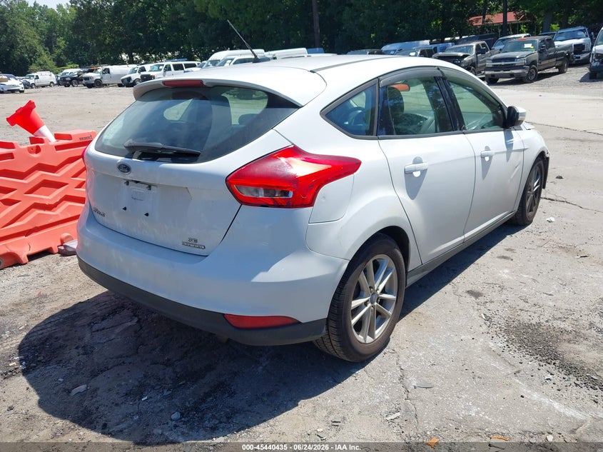 Vin: 1fadp3k23fl223434, lot: 45938544, ford focus se 20154