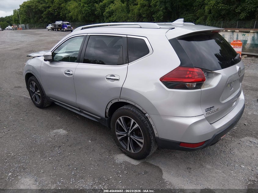 2018 NISSAN ROGUE auction photo 3