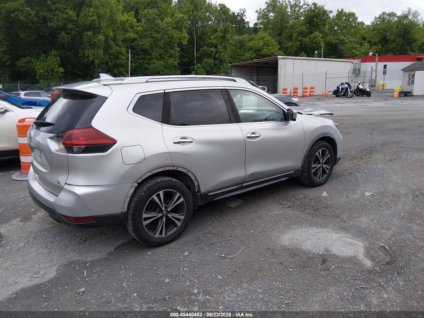 2018 NISSAN ROGUE auction photo 4