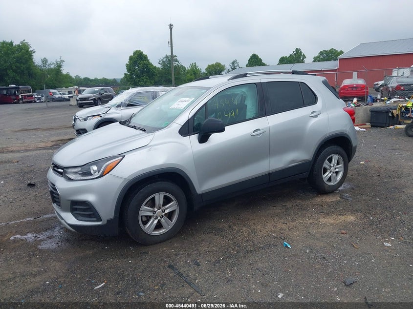 2021 CHEVROLET TRAX auction photo 2