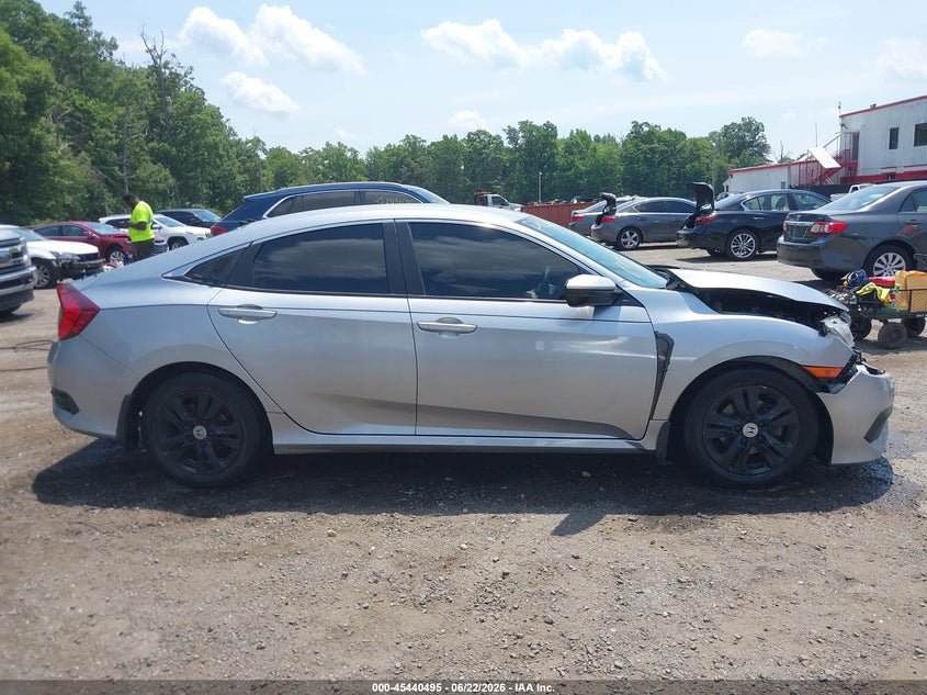 VIN 19XFC2F52HE226804 2017 HONDA CIVIC LX