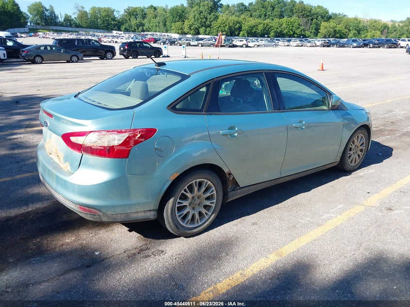 Vin: 1fahp3f21cl344213, lot: 45938621, ford focus se 20124