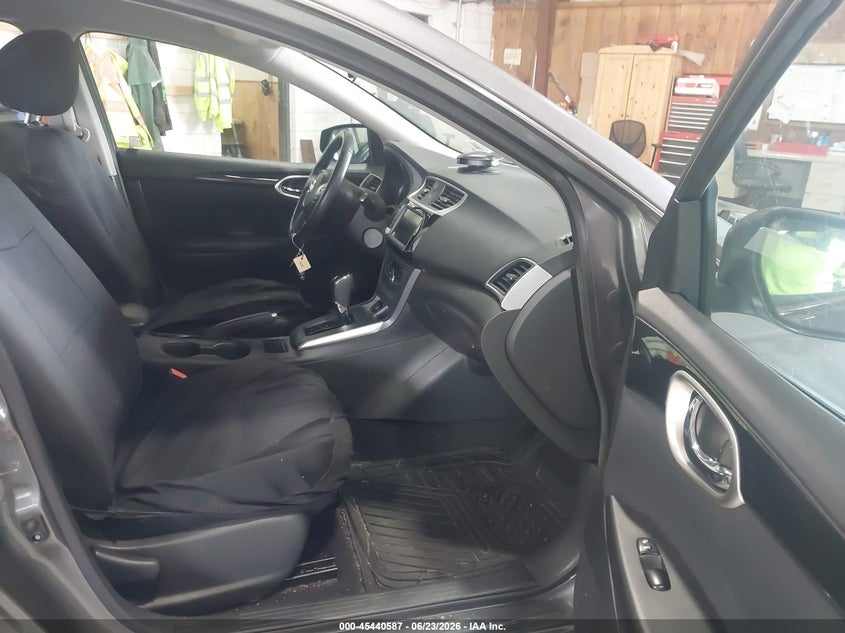 2019 NISSAN SENTRA auction photo 5