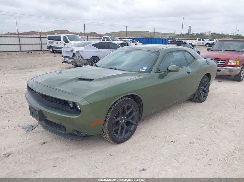 Vin: 2c3cdzag7lh182818, lot: 45938702, dodge challenger sxt 20202