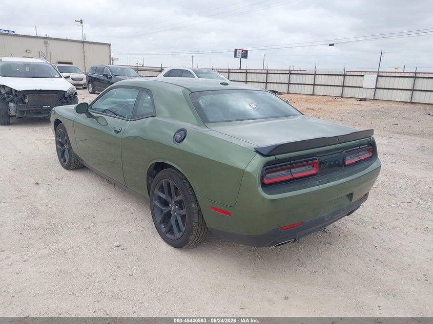 Vin: 2c3cdzag7lh182818, lot: 45938702, dodge challenger sxt 20203