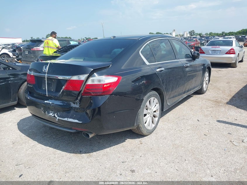 2013 HONDA ACCORD auction photo 4