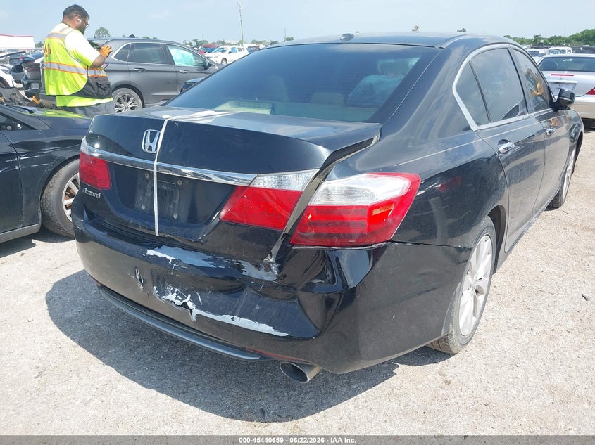 2013 HONDA ACCORD auction photo 6