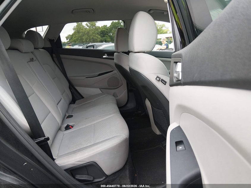 HYUNDAI TUCSON 2020 VIN KM8J33A45LU121601