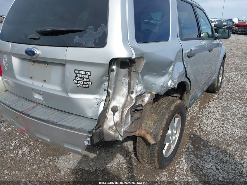 2011 FORD ESCAPE auction photo 6