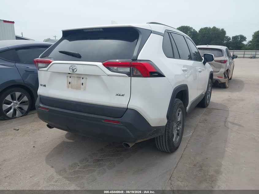 AtlanticExpress - Toyota RAV4