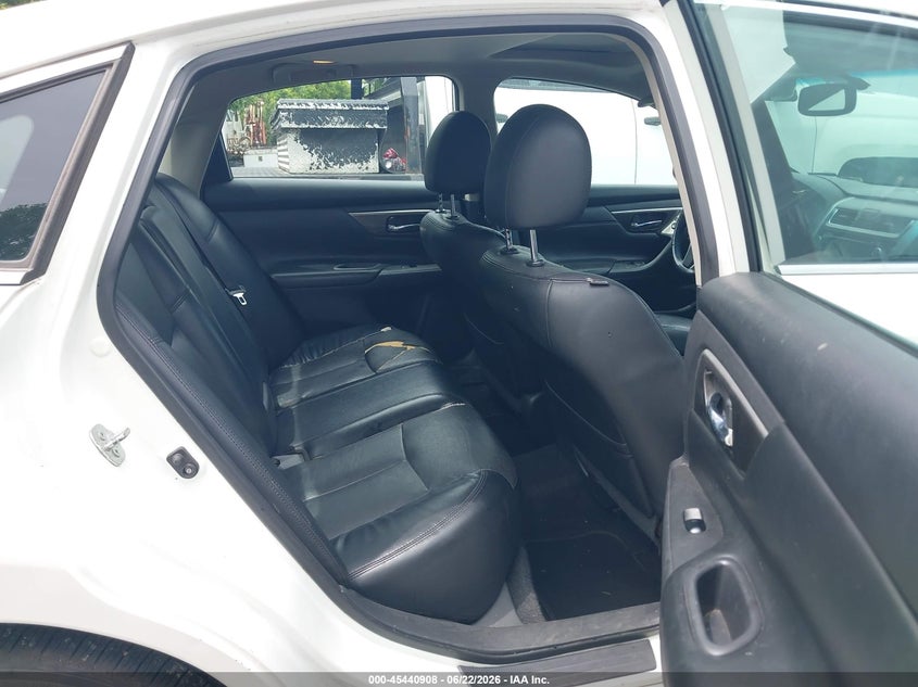2015 NISSAN ALTIMA auction photo 8