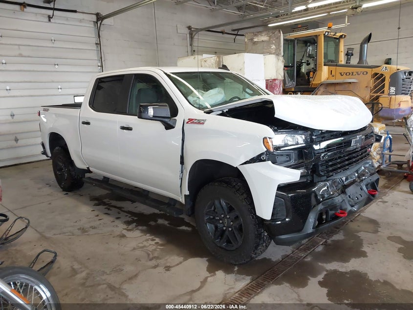 Vin: 1gcpyfed0mz202019, lot: 45939021, chevrolet silverado 1500 4wd  short bed lt trail boss 20211