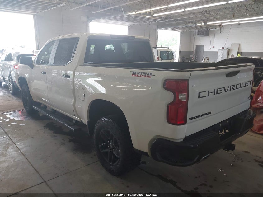 Vin: 1gcpyfed0mz202019, lot: 45939021, chevrolet silverado 1500 4wd  short bed lt trail boss 20213