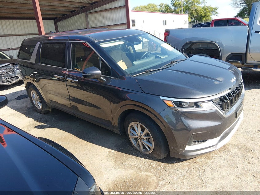 Vin: kndnb4h3xr6433907, lot: 45939035, kia carnival mpv lx seat package 2024 img_1
