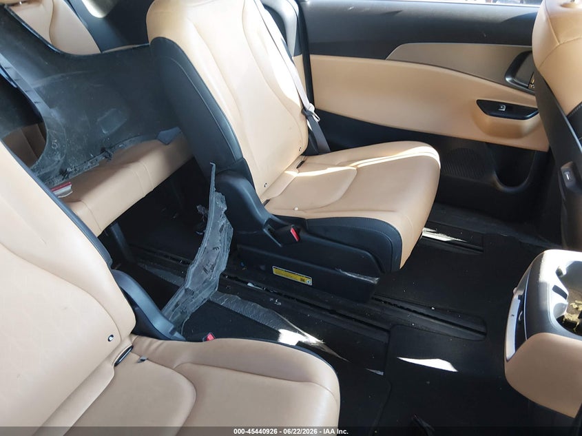 2024 Kia Carnival Mpv Lx Seat Package VIN: KNDNB4H3XR6433907 Lot: 45440926