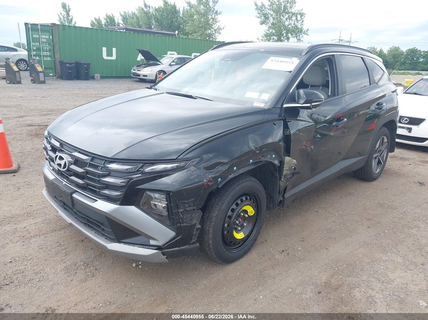 2025 HYUNDAI TUCSON auction photo 2