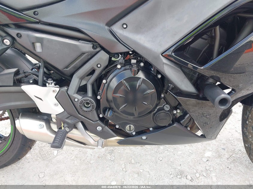 2025 Kawasaki Ex650 R VIN: ML5EXER19SDAF9546 Lot: 45440979