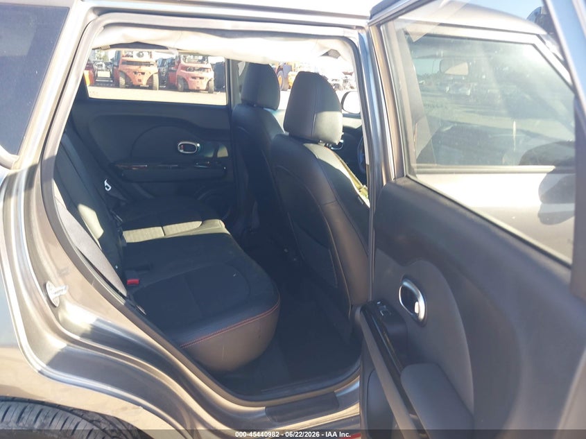 2018 KIA SOUL auction photo 8