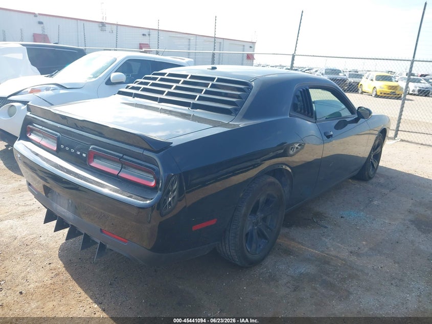 Vin: 2c3cdzag3jh245636, lot: 45939204, dodge challenger sxt 20184