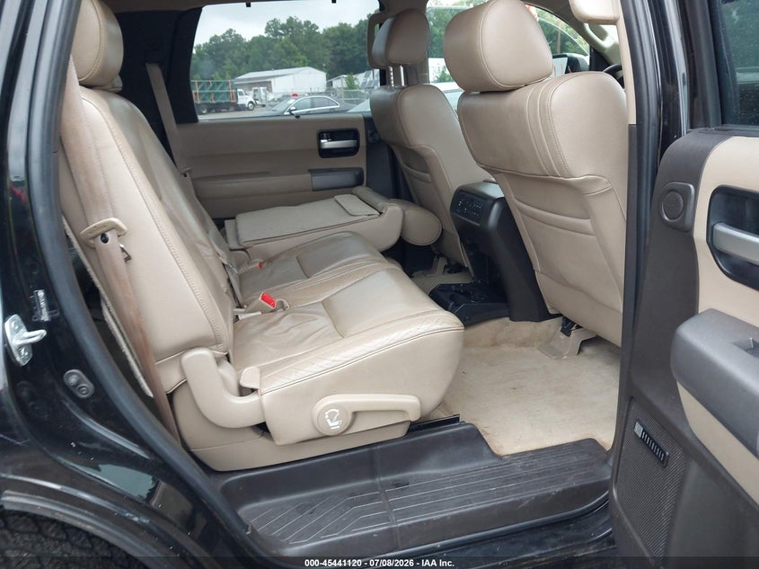 2010 TOYOTA SEQUOIA auction photo 8