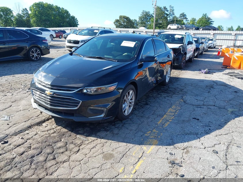 2018 CHEVROLET MALIBU auction photo 2