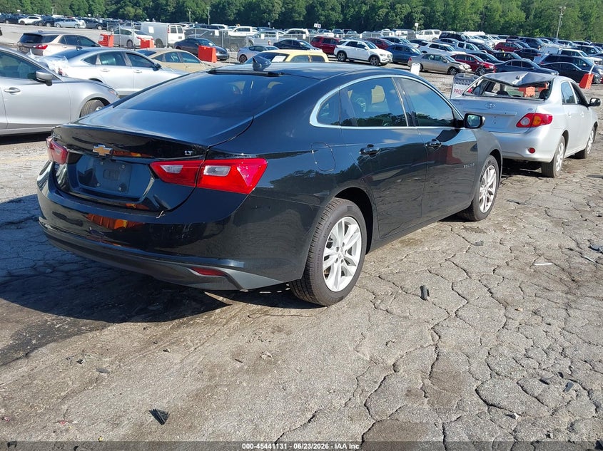 2018 CHEVROLET MALIBU auction photo 4