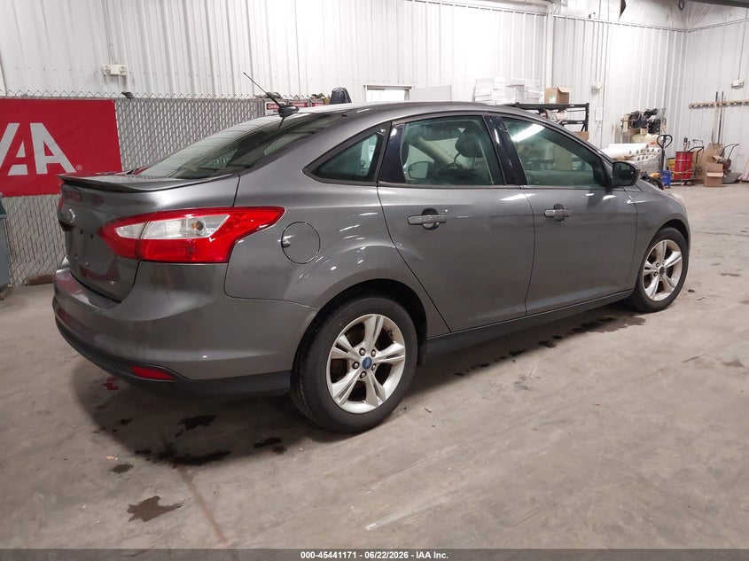 Vin: 1fahp3f27cl119813, lot: 45939280, ford focus se 20124
