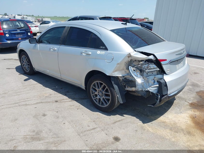 Vin: 1c3bc4fb6bn579974, lot: 45939312, chrysler 200 lx 20113