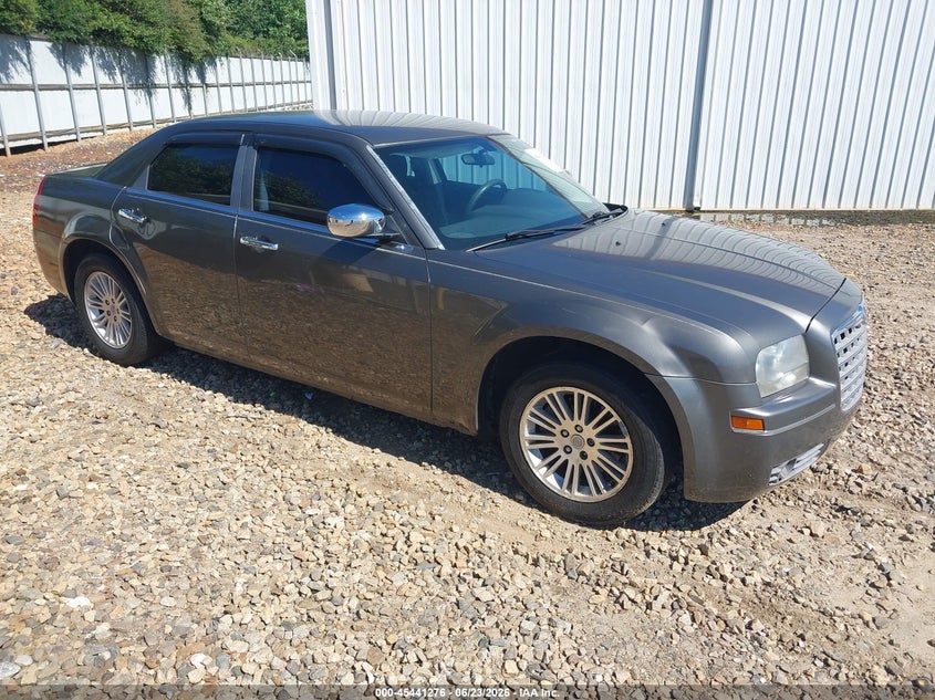 Vin: 2c3ca4cd2ah150161, lot: 45939385, chrysler 300 touring 2010 img_1