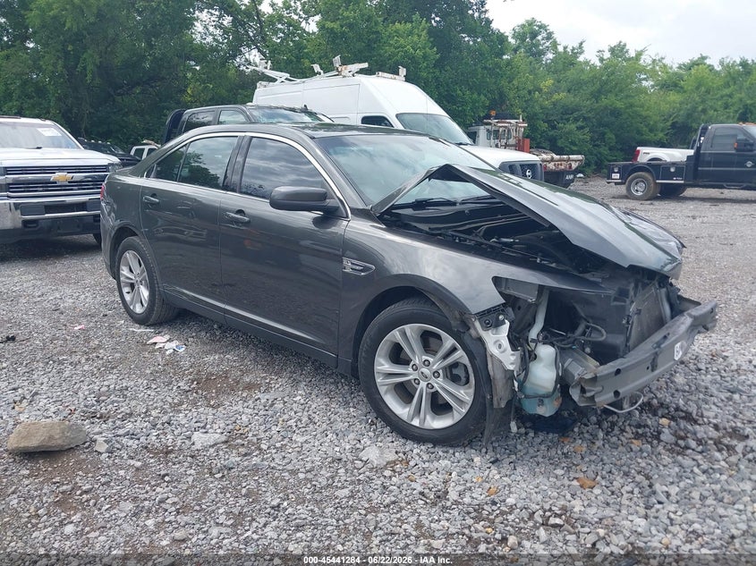 2016 Ford Taurus
